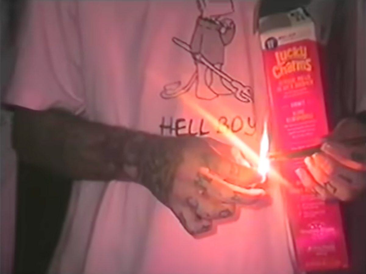 'HELLBOY' TEE (2017)