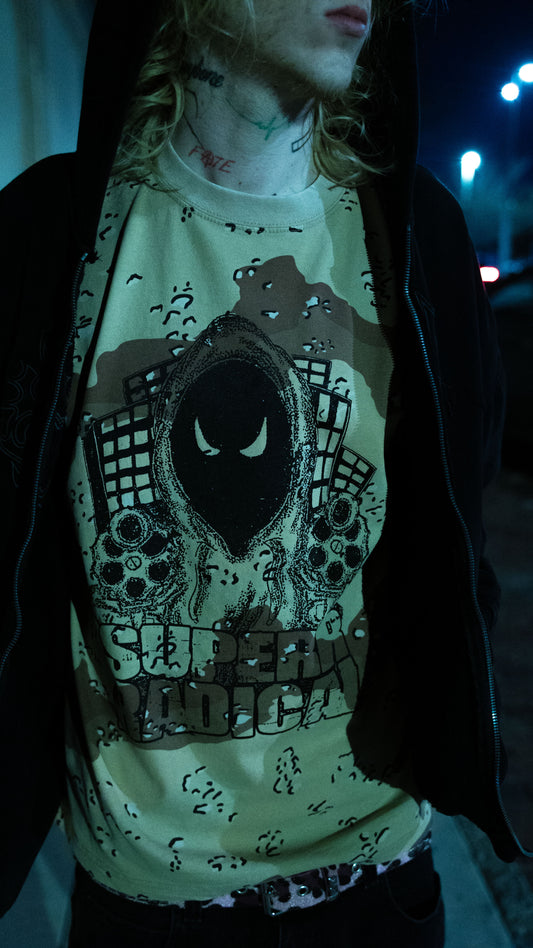 ULTRAVIOLENT TEE (DESERT CAMO)