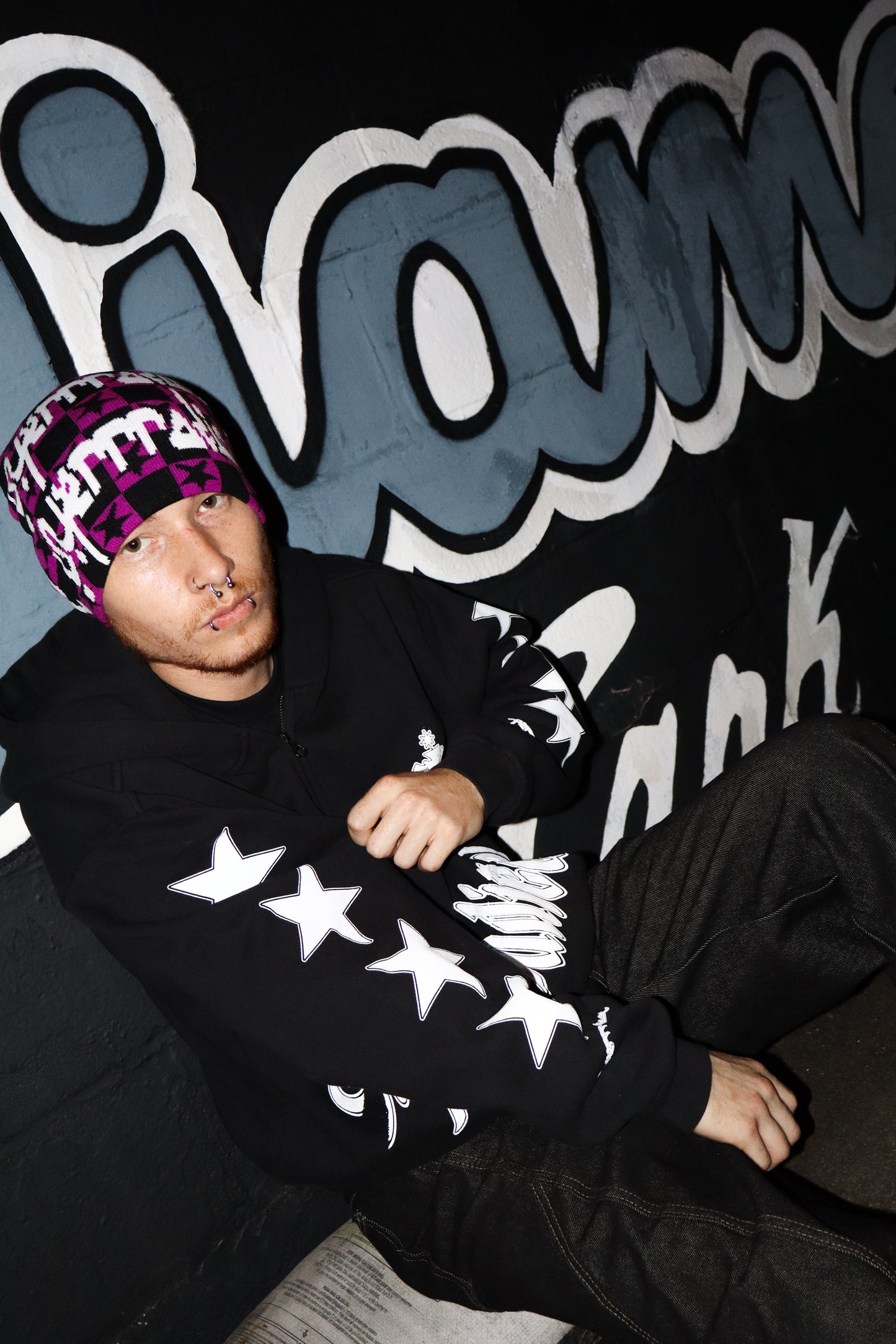 'STAR' ZIP HOODIE